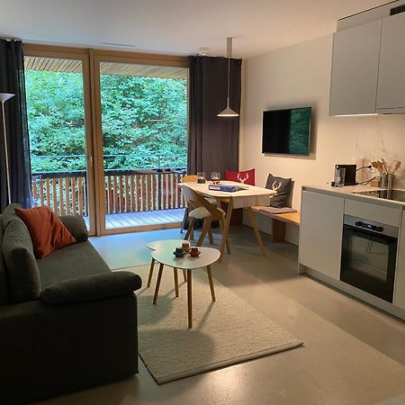 Stilvolle Ferienwohnung Direkt An Der Skipiste 弗利姆斯 外观 照片