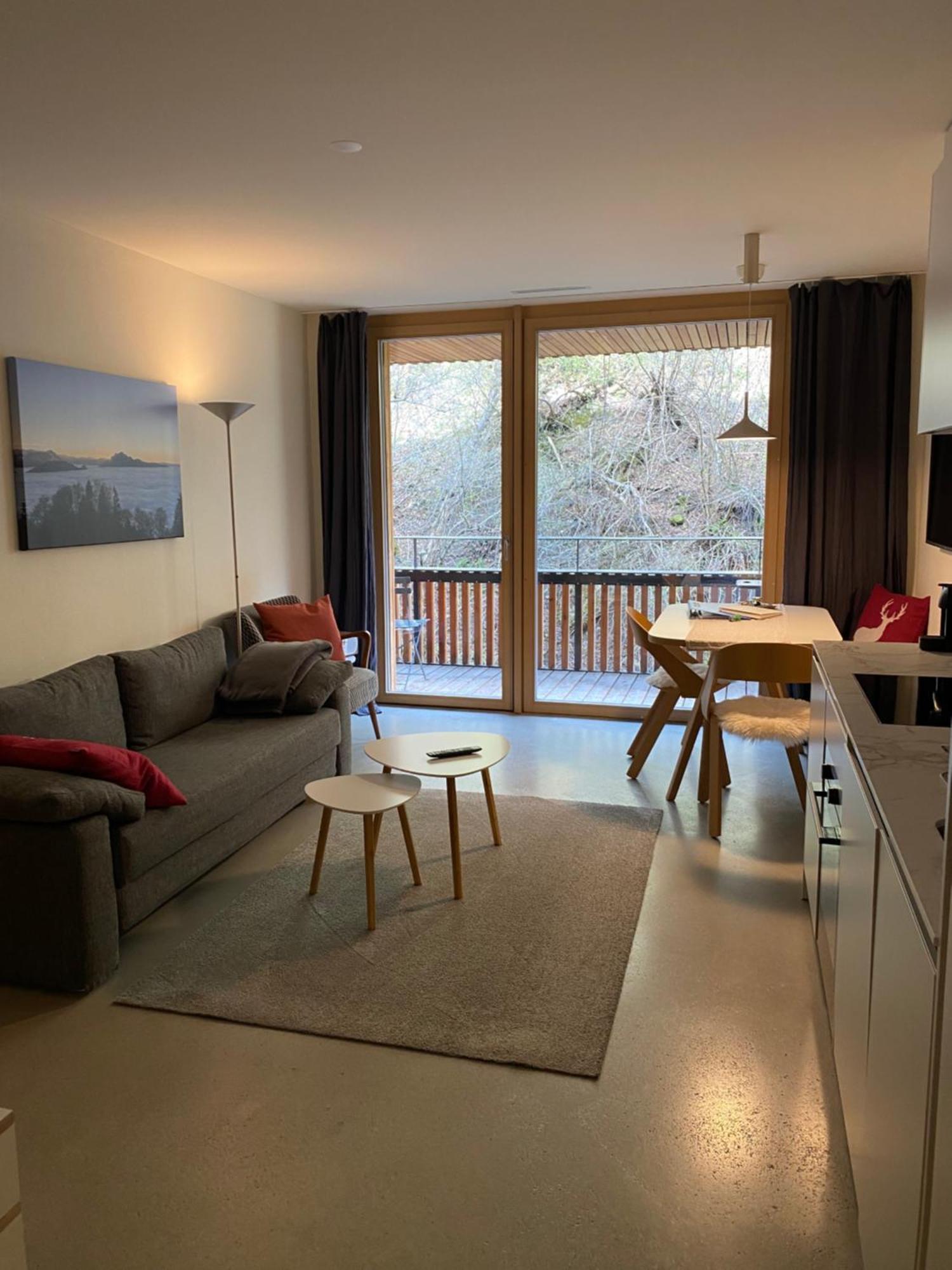 Stilvolle Ferienwohnung Direkt An Der Skipiste 弗利姆斯 外观 照片