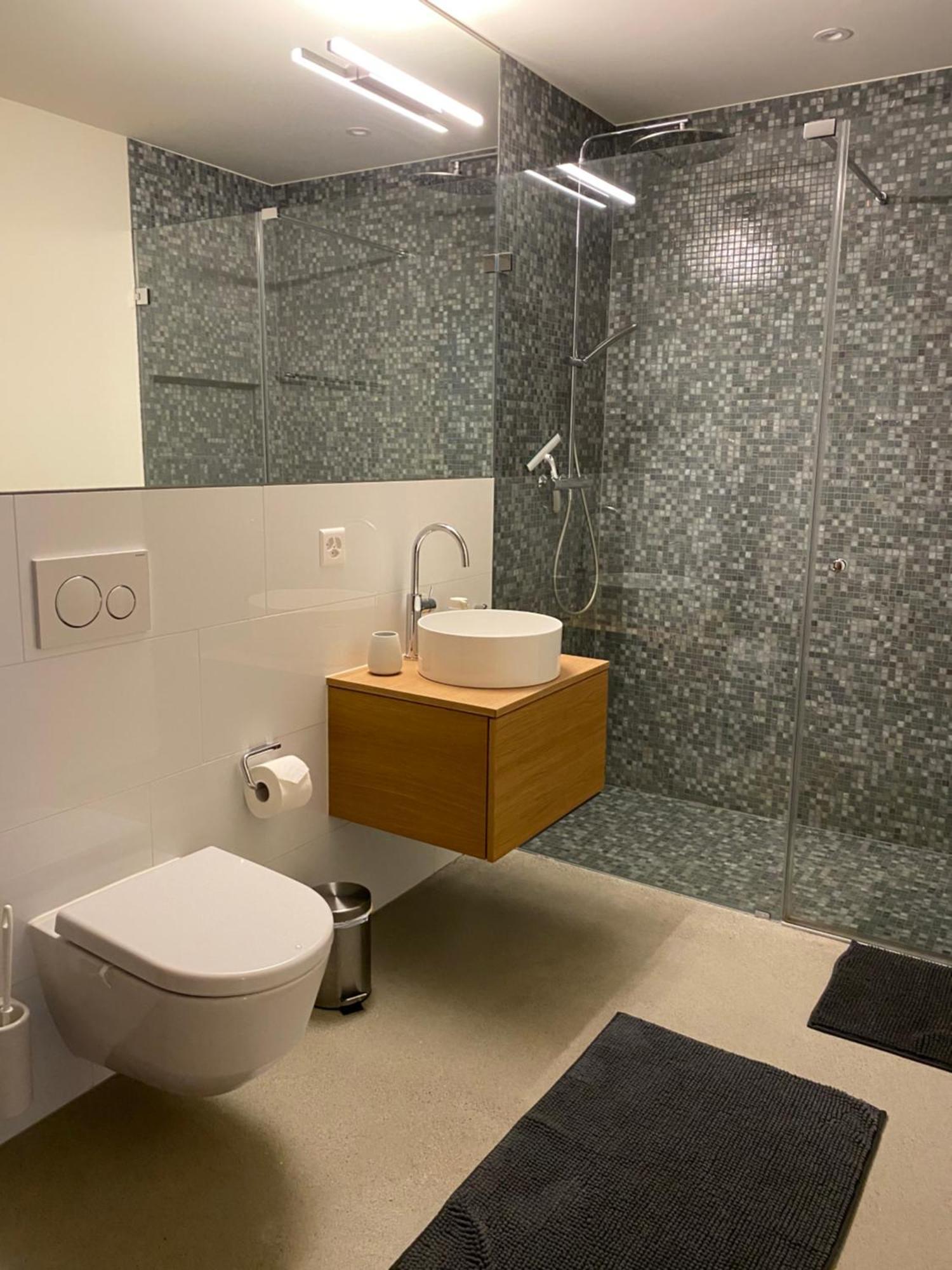 Stilvolle Ferienwohnung Direkt An Der Skipiste 弗利姆斯 外观 照片